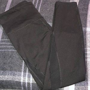 Old Navy Elevate Yoga Leggings Size L Black